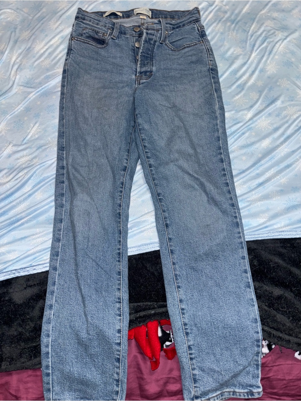 Universal Thread Classic Straight Leg Jeans in Blue Wash